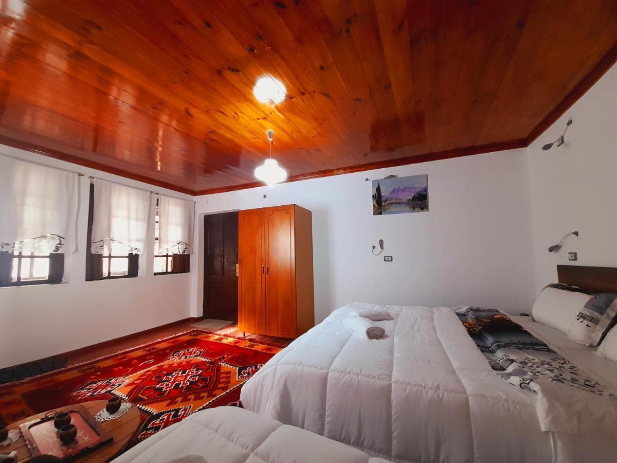 Gorica'S Bridge Hotel Berat Kültér fotó