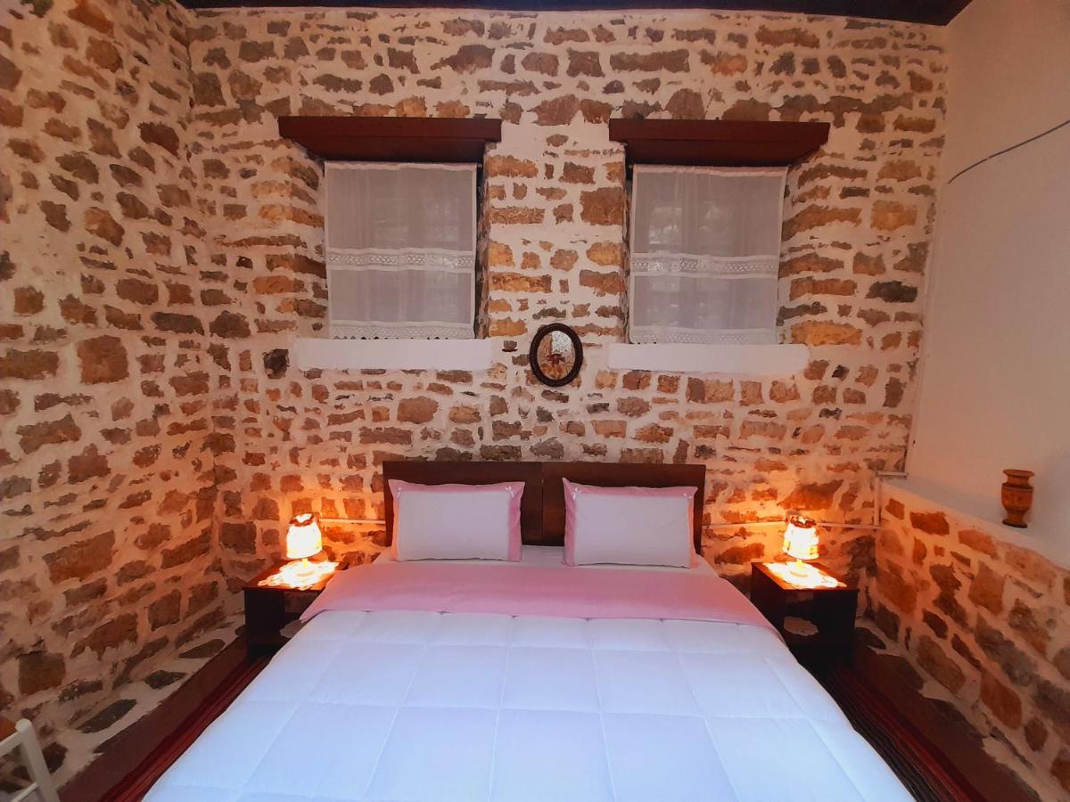 Gorica'S Bridge Hotel Berat Kültér fotó